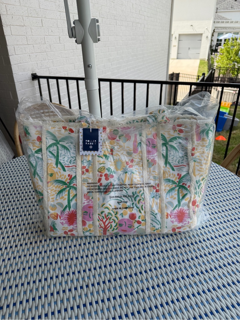 Roller Rabbit Vacation Tote, classic pattern